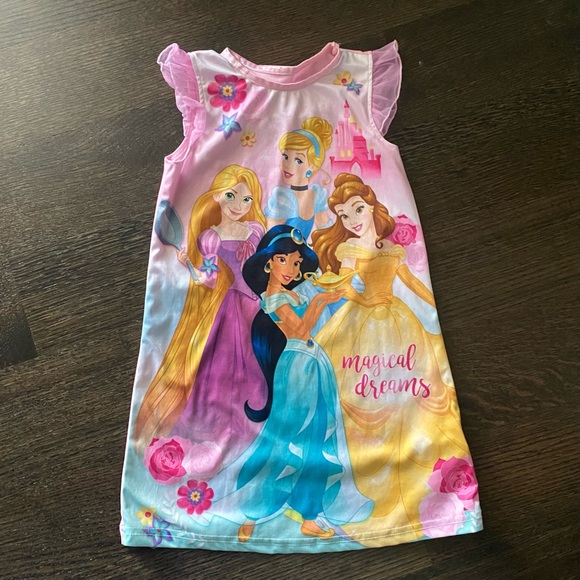 Disney Magical Dreams Nightgown and Robe 2 available size 6 - Picture 5 of 9